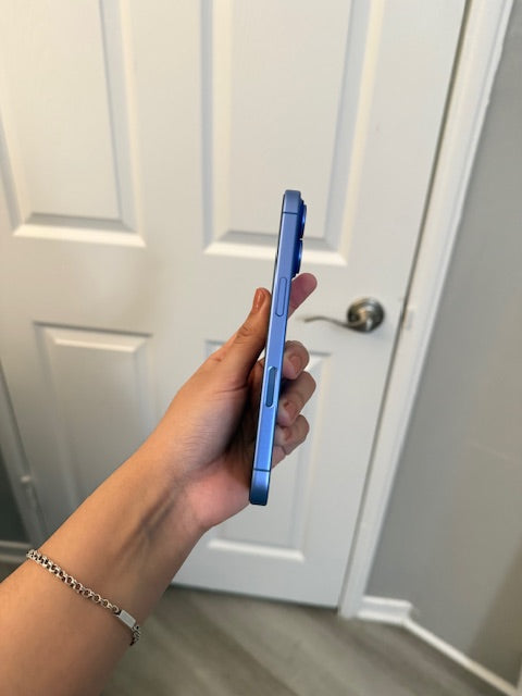 Iphone 16 de 128gb AZUL