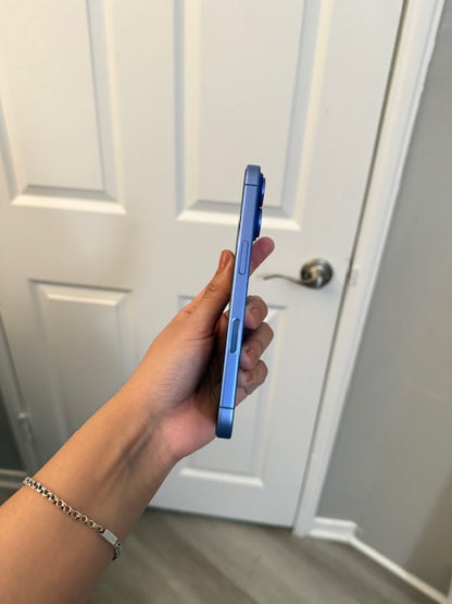 Iphone 16 de 128gb AZUL